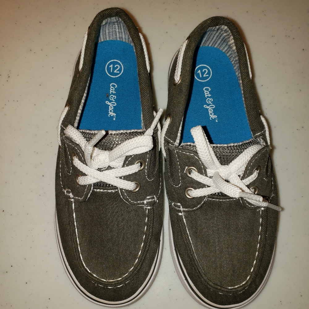 Boys boat shoes